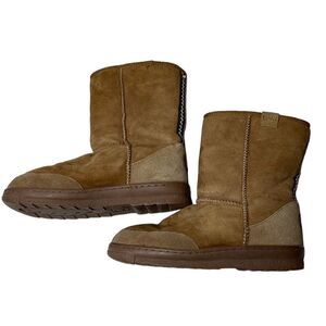 Emu Braided Tan Short Boots. Size Women 8/Men 7.